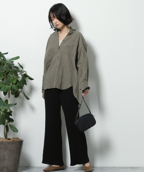 LAKOLE（ラコレ）の「コットンクリンクルリラックスシャツ / LAKOLE（シャツ/ブラウス・レディース・オフホワイト/ブラウン/カーキ/桜・SMALL/MEDIUM）」の21枚目の写真