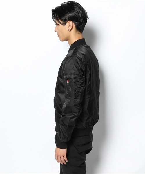 GIORDANO（ジョルダーノ）の「[GIORDANO]ナイロン中綿MA-1ジャケット（ミリタリージャケット・メンズ・ブラック/ネイビー/アーミー・SMALL/MEDIUM/LARGE/X-LARGE）」の5枚目の写真