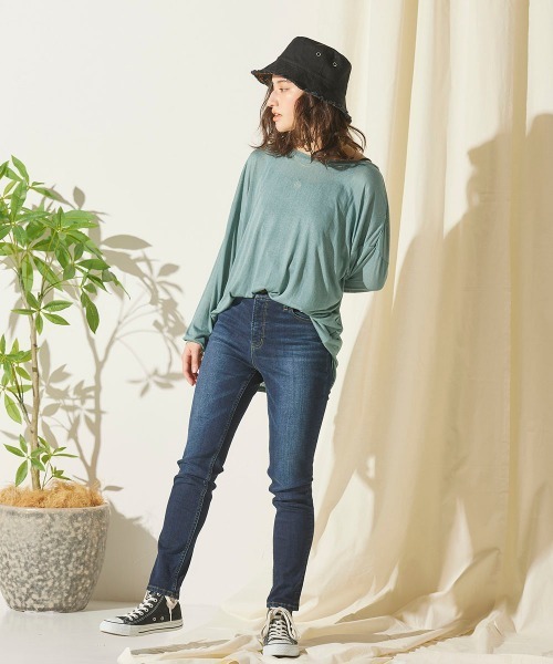 LIPSTAR（リップスター）の「【セット商品】シアープルオーバー＆キャミソール（Tシャツ/カットソー・レディース・オフホワイト/ブラック/ブルー・M）」の11枚目の写真