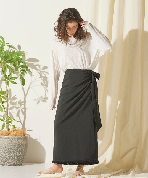 LIPSTAR（リップスター）の「【セット商品】シアープルオーバー＆キャミソール（Tシャツ/カットソー・レディース・オフホワイト/ブラック/ブルー・M）」の9枚目の写真