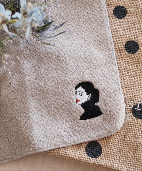 Actually（アクチュアリー）の「【ZOZO限定色】Fairy タオルハンカチ（ハンカチ/ハンドタオル・レディース・グレー/ホワイト/ライトブルー・フリー）」の4枚目の写真