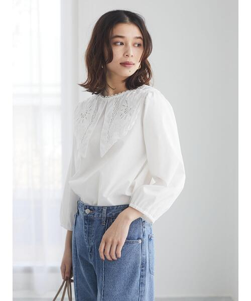 ELENCARE DUE(エレンカーレデュエ)の「・ELENCARE DUE 刺繍レースカラーブラウス*(シャツ/ブラウス・レディース・ブラック/オフホワイト/ピンクベージュ・FREE)」の4枚目の写真