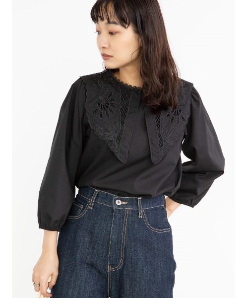 ELENCARE DUE(エレンカーレデュエ)の「・ELENCARE DUE 刺繍レースカラーブラウス*(シャツ/ブラウス・レディース・ブラック/オフホワイト/ピンクベージュ・FREE)」の2枚目の写真