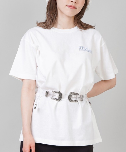 SPINNS（スピンズ）の「アソートロゴバックプリントTシャツ（Tシャツ/カットソー・レディース・ホワイト×レッド/ホワイト×グリーン/ホワイト×ブルー/ホワイト×ブラック/ホワイト系その他・ONESIZE）」の3枚目の写真