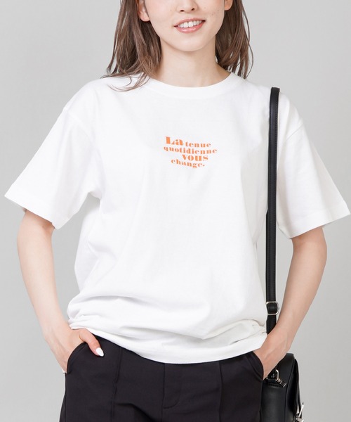 SPINNS（スピンズ）の「アソートロゴバックプリントTシャツ（Tシャツ/カットソー・レディース・ホワイト×レッド/ホワイト×グリーン/ホワイト×ブルー/ホワイト×ブラック/ホワイト系その他・ONESIZE）」の5枚目の写真