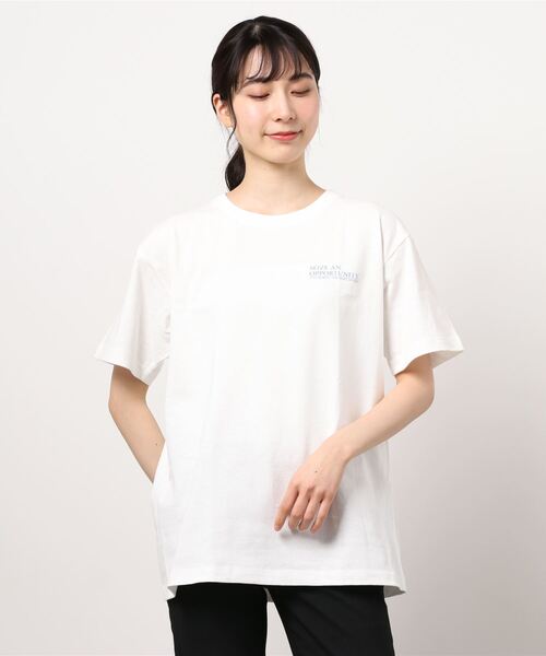 SPINNS（スピンズ）の「アソートロゴバックプリントTシャツ（Tシャツ/カットソー・レディース・ホワイト×レッド/ホワイト×グリーン/ホワイト×ブルー/ホワイト×ブラック/ホワイト系その他・ONESIZE）」の7枚目の写真
