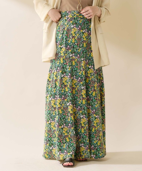 SHENERY（シーナリー）の「フラワープリント切替マキシスカート（スカート・レディース・ブラック/イエロー・38/36）」の6枚目の写真