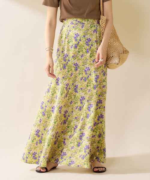 SHENERY（シーナリー）の「フラワープリント切替マキシスカート（スカート・レディース・ブラック/イエロー・38/36）」の20枚目の写真