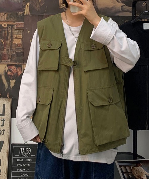 KOR(ケーオーアール)の「ビッグポケット フィッシングベスト(ベスト・メンズ・ブラック/カーキ・M/L/XL)」の7枚目の写真
