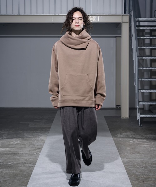 CASPER JOHN（キャスパージョン）の「Volume Neck Sweat/ボリュームネックスウェット（スウェット・メンズ・ホワイト/チャコールグレー/ブラック/ベージュ・SMALL/MEDIUM/LARGE）」の20枚目の写真