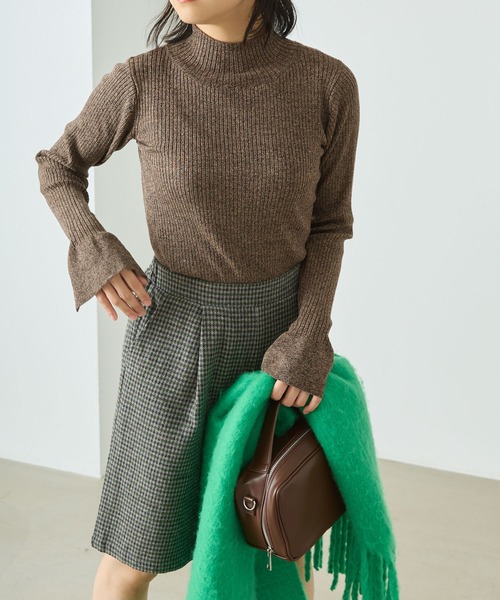 forksy.(フォルクシー)の「【forksy.】メランジスリットスリーブタートルニット(ニット/セーター・レディース・ネイビー/ブラウン/グリーン/ワイン・FREE)」の12枚目の写真