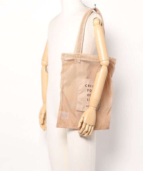 emmi（エミ）の「【emmi yoga】メッシュトート（ショルダーバッグ・レディース・サックスブルー/ホワイト/ベージュ・FREE）」の19枚目の写真