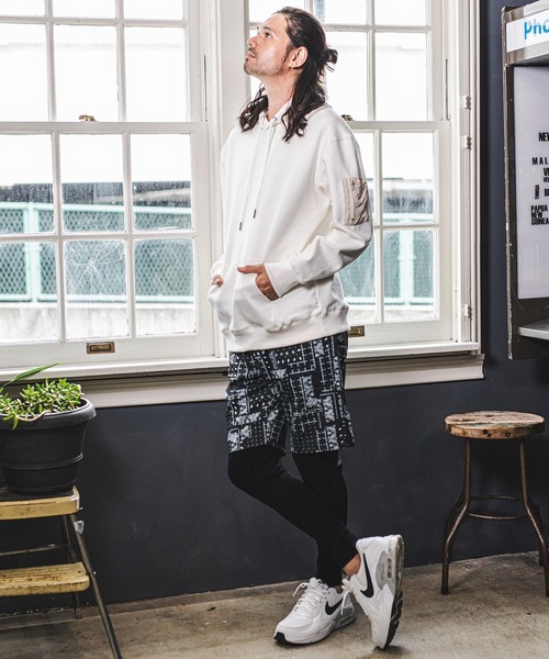 CAMBIO（カンビオ）の「mpa2663-Sleeve Pocket Back Brushed Over size Pull Parka パーカー（パーカー・メンズ・ブラック/グレー/ホワイト・M/L/S）」の8枚目の写真
