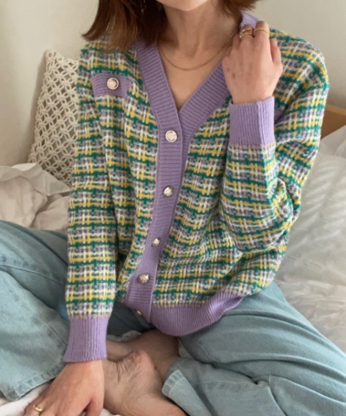 ABITOKYO(アビトーキョー)の「Vネックチェック柄カーディガン(カーディガン/ボレロ・レディース・ブラック系その他/パープル系その他/ピンク系その他・FREE)」の3枚目の写真