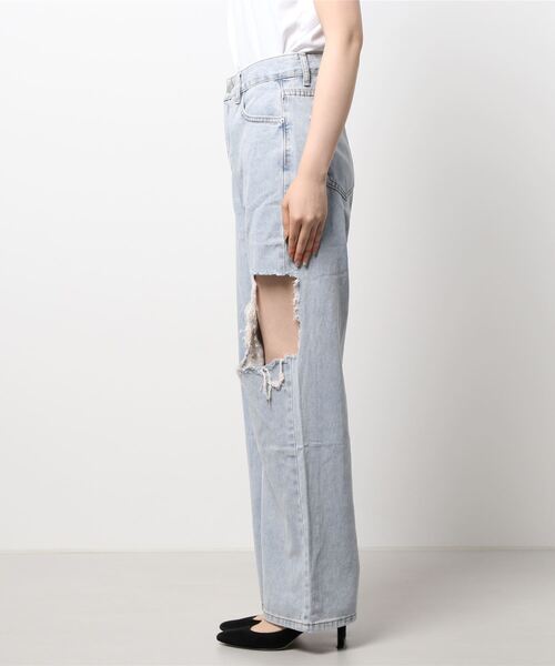 FIG&VIPER（フィグアンドバイパー）の「クラッシュデニムストレートPT（デニムパンツ・レディース・ライトブルー・SMALL/MEDIUM）」の2枚目の写真