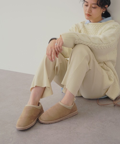 AMERICAN HOLIC（アメリカンホリック）の「ショートムートン（ブーツ・レディース・ブラック/ベージュ・S/M/L）」の4枚目の写真