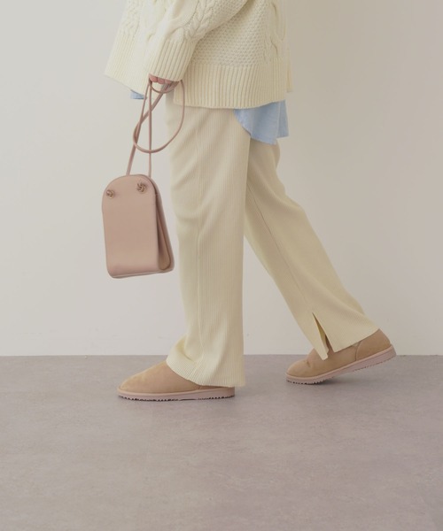 AMERICAN HOLIC（アメリカンホリック）の「ショートムートン（ブーツ・レディース・ブラック/ベージュ・S/M/L）」の3枚目の写真