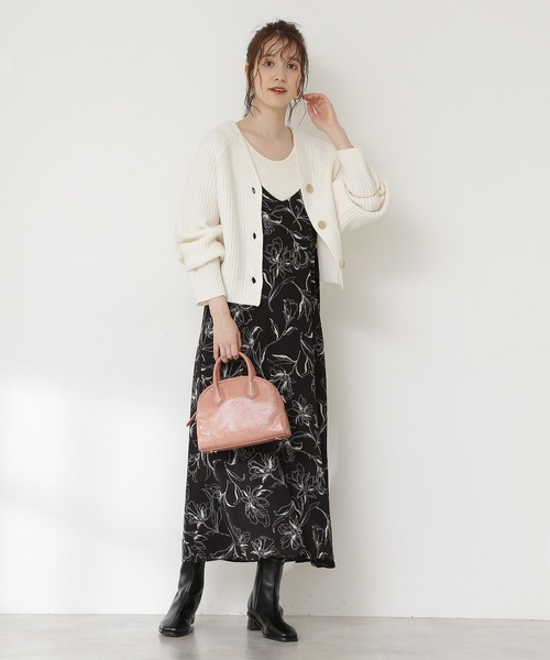 N.(N. Natural Beauty Basic)(エヌエヌナチュラルビューティーベーシック)の「◆片畦ラムウールニットカーディガン(カーディガン/ボレロ・レディース・チャコールグレー/ベージュ/オフホワイト/イエロー・MEDIUM)」の6枚目の写真