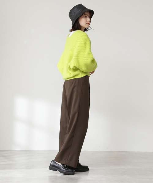 N.(N. Natural Beauty Basic)(エヌエヌナチュラルビューティーベーシック)の「◆片畦ラムウールニットカーディガン(カーディガン/ボレロ・レディース・チャコールグレー/ベージュ/オフホワイト/イエロー・MEDIUM)」の10枚目の写真