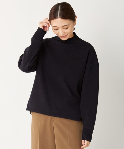 J.PRESS(ジェイプレス)の「【洗える】ニードルパンチ ハイネック スウェット(スウェット・レディース・ライトグリーン系/グレー系/サックスブルー系/ネイビー系/ベージュ系・F)」の1枚目の写真