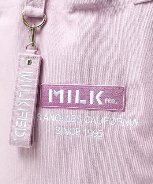 MILKFED.(ミルクフェド)の「BAR AND UNDERLOGO SQUARE TOTE BAG/キャンバス トートバッグ(トートバッグ・レディース・ホワイト/ブラック/ベージュ/パープル/レッド/ピンク/A・ONE SIZE)」の18枚目の写真