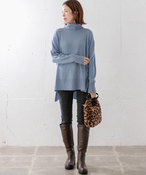 URBAN RESEARCH Sonny Label(アーバンリサーチサニーレーベル)の「ウールカシミヤタートルネックプルオーバー(ニット/セーター・レディース・グレー/オフホワイト/ブルー・FREE)」の20枚目の写真