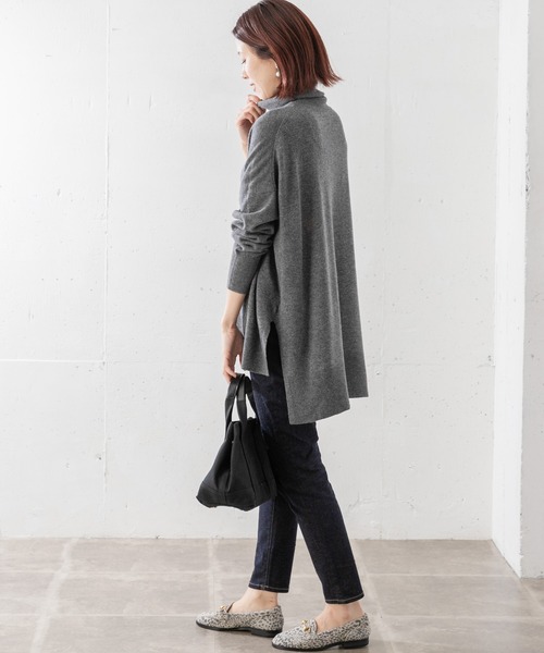 URBAN RESEARCH Sonny Label(アーバンリサーチサニーレーベル)の「ウールカシミヤタートルネックプルオーバー(ニット/セーター・レディース・グレー/オフホワイト/ブルー・FREE)」の14枚目の写真