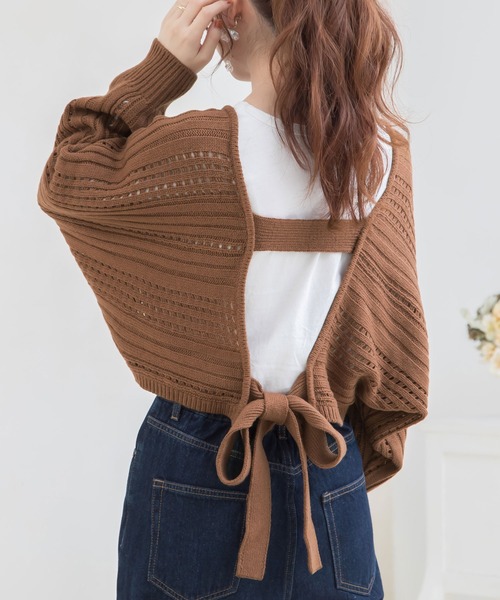 Newlyme（ニューリーミー）の「バックディティールボーダー編みニットトップス（ニット/セーター・レディース・ブラック/ベージュ/ブルー/ブラウン/ラベンダー/チャコールグレー/アイボリー・X-LARGE/MEDIUM/LARGE）」の4枚目の写真