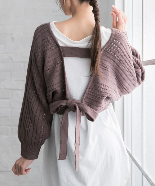 Newlyme（ニューリーミー）の「バックディティールボーダー編みニットトップス（ニット/セーター・レディース・ブラック/ベージュ/ブルー/ブラウン/ラベンダー/チャコールグレー/アイボリー・X-LARGE/MEDIUM/LARGE）」の3枚目の写真