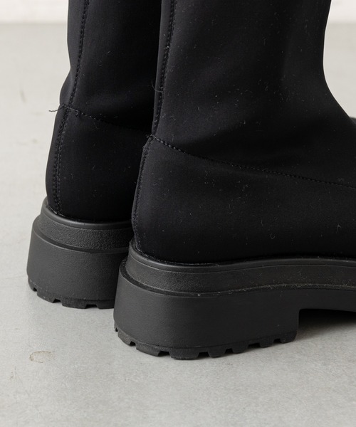 Chico（チコ）の「ストレッチ厚底ロングブーツ（ブーツ・レディース・ブラック/ブラウン/ライトベージュ・SMALL/MEDIUM/LARGE）」の15枚目の写真