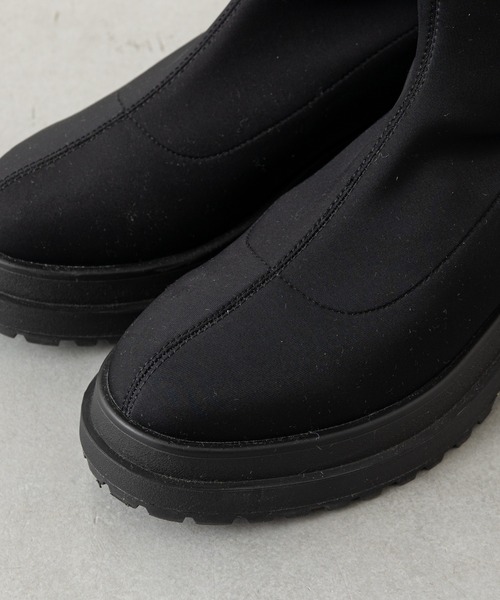 Chico（チコ）の「ストレッチ厚底ロングブーツ（ブーツ・レディース・ブラック/ブラウン/ライトベージュ・SMALL/MEDIUM/LARGE）」の13枚目の写真