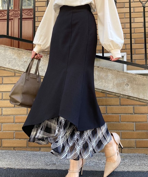 LIPSERVICE(リップサービス)の「プリーツドッキングイレヘムマーメイドスカート(スカート・レディース・ブラック/パープル/アイボリー・S/M)」の3枚目の写真