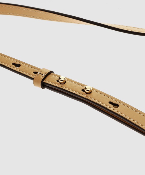 Chloe（クロエ）の「WOODY / ストラップ付きスモールトートバッグ　SMALL TOTE BAG WITH STRAP（トートバッグ・レディース・ベージュ・FREE）」の4枚目の写真