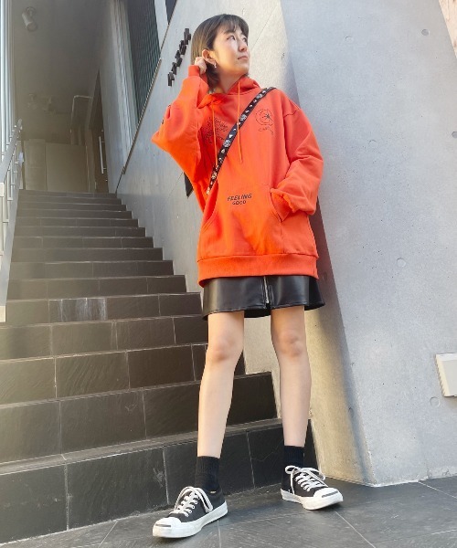 Candy Stripper（キャンディストリッパー）の「FEELING GOOD HOODIE（パーカー・レディース・ブラック/パープル/オレンジ・2）」の14枚目の写真