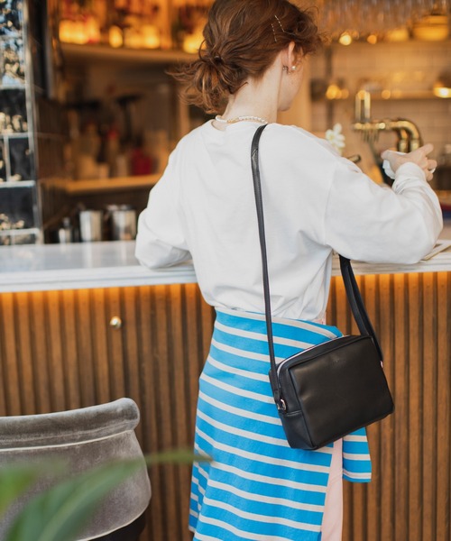 BONLECILL（ボンルシール）の「スクエアミニショルダーバッグ（ショルダーバッグ・レディース・ブラック/ブラウン/ブルー/アイボリー/オフホワイト・FREE）」の8枚目の写真