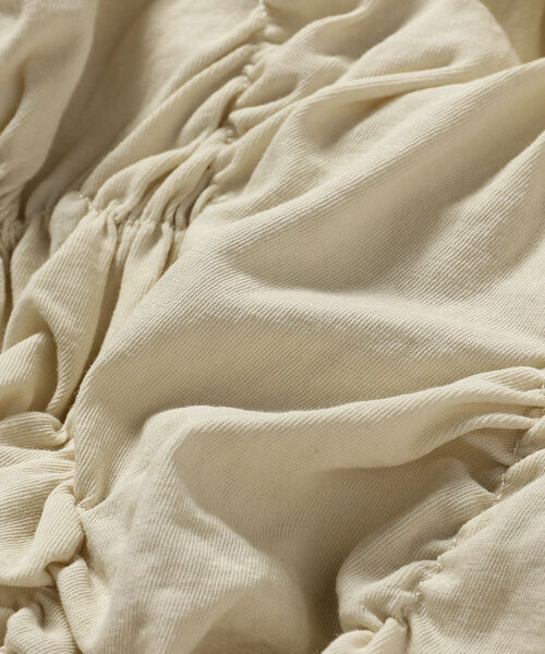 Ray BEAMS（レイビームス）の「RBS / シャーリング キャミソール（インナーウェア/肌着・レディース・ブラック/ナチュラル/ワイン・ONE SIZE）」の17枚目の写真