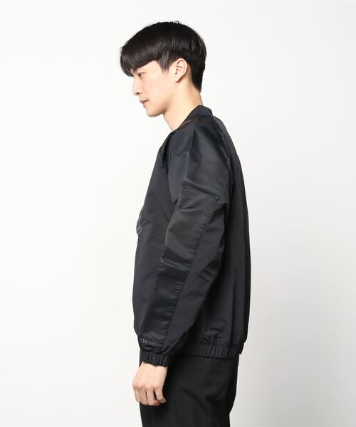 アディダス CLGT ポップオーバー ウインドブレーカー 黒 adidas（アディダス）の「CLGT ポップオーバー ウインドブレーカー