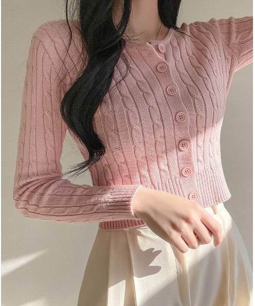 SONA（ソナ）の「SONYUNARA ケーブル編みラウンドネックカーディガン（カーディガン/ボレロ・レディース・ホワイト/ブラック/ライトグリーン/ライトパープル/ピンク・FREE）」の19枚目の写真