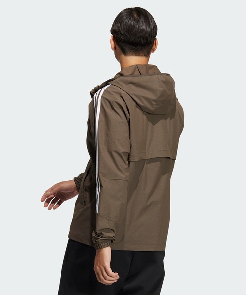 adidas（アディダス）の「スリーストライプス 24/7 クラシック