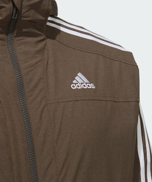adidas（アディダス）の「スリーストライプス 24/7 クラシック
