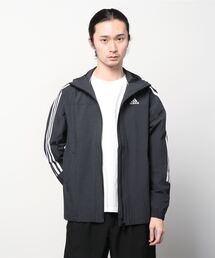 adidas（アディダス）の「スリーストライプス 24/7 クラシック