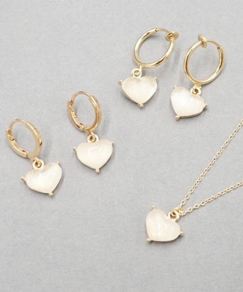 flower（フラワー）の「ピュアハートネックレス（ネックレス・レディース・ゴールド・FREE）」の5枚目の写真