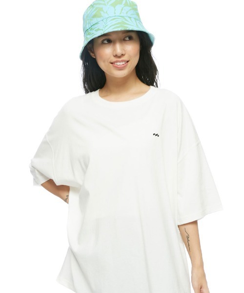BILLABONG(ビラボン)の「BILLABONG レディース BIG CLEAN LOGO TEE Tシャツ 【2022年春夏モデル】/ビラボン半袖バックプリントTシャツ(Tシャツ/カットソー・レディース・オレンジ系その他/ホワイト/ブラック/ブルー・LARGE/MEDIUM)」の5枚目の写真