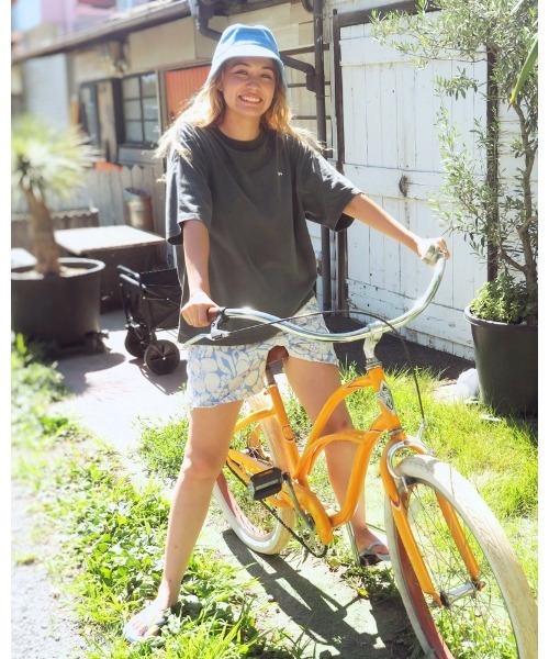 BILLABONG(ビラボン)の「BILLABONG レディース BIG CLEAN LOGO TEE Tシャツ 【2022年春夏モデル】/ビラボン半袖バックプリントTシャツ(Tシャツ/カットソー・レディース・オレンジ系その他/ホワイト/ブラック/ブルー・LARGE/MEDIUM)」の10枚目の写真