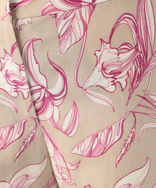 TOMORROWLAND (トゥモローランド)の「ヘメロカリスプリント ストレートパンツ(その他パンツ・レディース・グレー系その他/ベージュ系その他・36/34)」の8枚目の写真