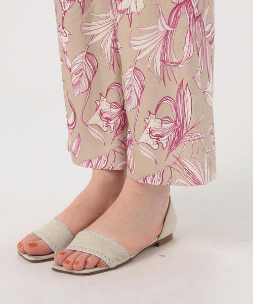 TOMORROWLAND (トゥモローランド)の「ヘメロカリスプリント ストレートパンツ(その他パンツ・レディース・グレー系その他/ベージュ系その他・36/34)」の12枚目の写真