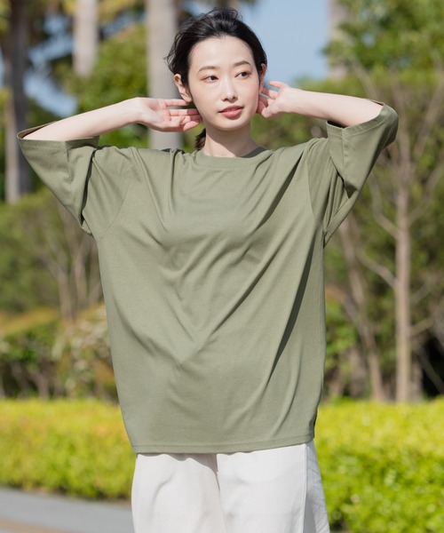 Blue Standard （ブルースタンダード）の「【BLUE STANDARD/ブルースタンダード】汗染みの目立ちにくいゼロステイン　汗シミ防止加工 撥水性  UVカット ビッグシルエットTシャツ ルーズT（Tシャツ/カットソー・メンズ・ホワイト/ブラック/ピンク系その他/ダークグリーン/オリーブ/サックスブルー/ネイビー/ベージュ・MEDIUM/LARGE/X-LARGE/SMALL）」の6枚目の写真