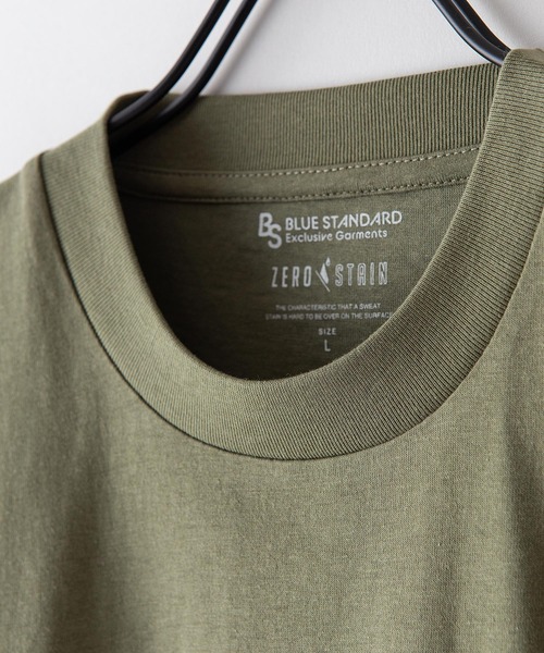 Blue Standard （ブルースタンダード）の「【BLUE STANDARD/ブルースタンダード】汗染みの目立ちにくいゼロステイン　汗シミ防止加工 撥水性  UVカット ビッグシルエットTシャツ ルーズT（Tシャツ/カットソー・メンズ・ホワイト/ブラック/ピンク系その他/ダークグリーン/オリーブ/サックスブルー/ネイビー/ベージュ・MEDIUM/LARGE/X-LARGE/SMALL）」の10枚目の写真