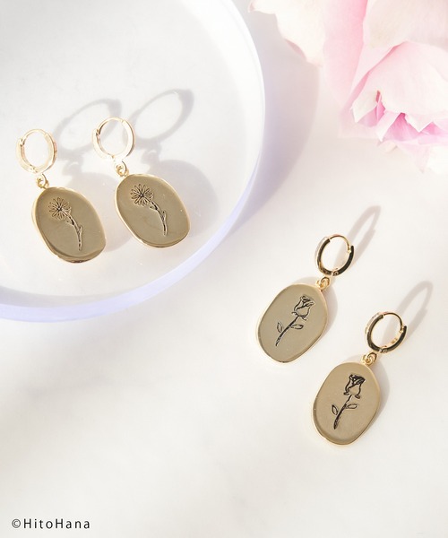 ROPE' PICNIC（ロペピクニック）の「【HitoHana×ROPE' PICNIC】フラワープレートピアス（ピアス（両耳用）・レディース・ゴールド/ゴールド系その他・FREE）」の4枚目の写真