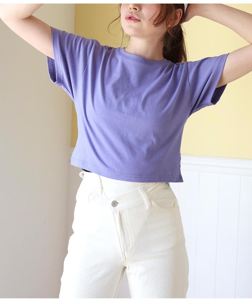 ANAP（アナップ）の「シンプルクロップドTシャツ（Tシャツ/カットソー・レディース・グレー/パープル/オフホワイト/ブラック/ベージュ・FREE）」の5枚目の写真